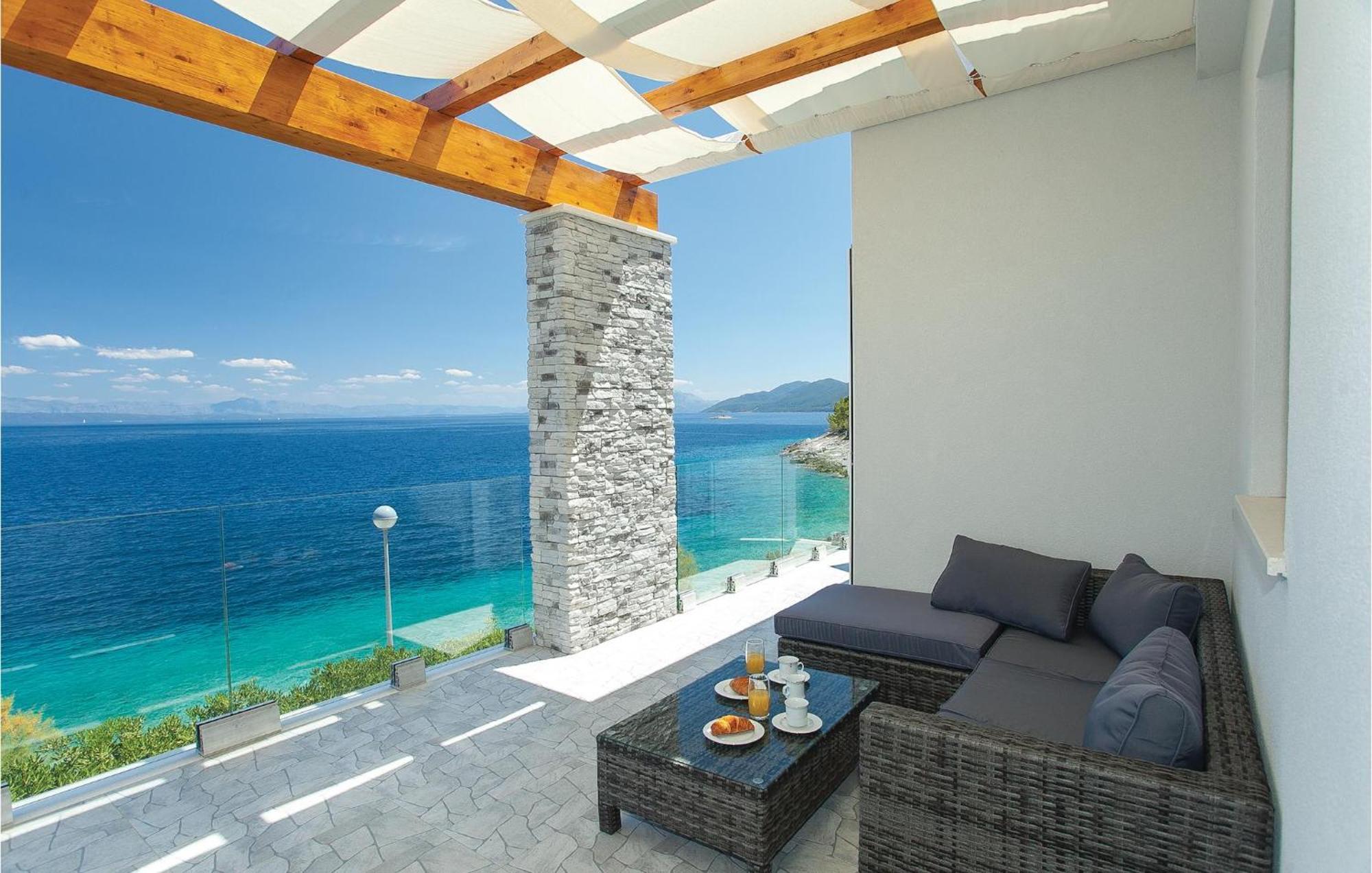 Awesome Home In Prigradica With Wifi Exterior photo
